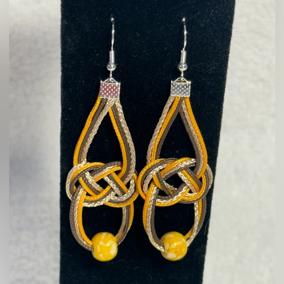 Cream Brown Mustard HandMade Boho Earrings NEW 🧵 - Picture 3 of 4